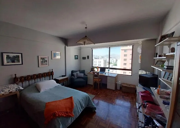 Habitaciones Frente Club Tenis